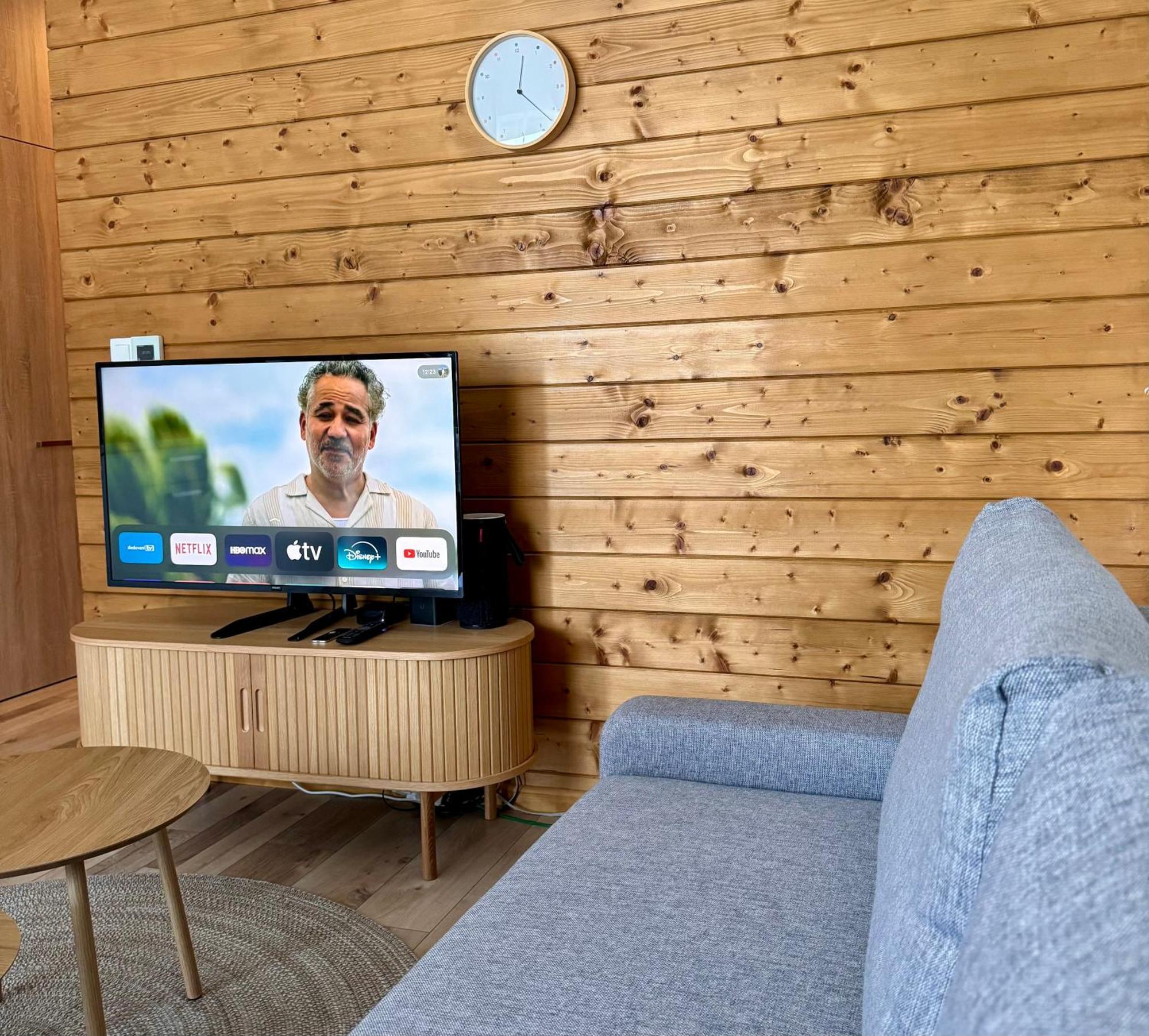 Lovely 1-Bedroom Vacation Home With Free Parking Демяновская долина Экстерьер фото